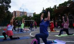 Día internacional del Yoga. / Foto: IDRD.