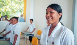 joven indígena.