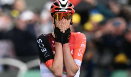 ¡Doblete para Thymen Arensman! El del INEOS se quedó con la etapa 19 del Tour