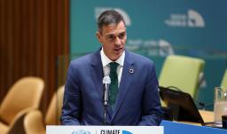 El presidente del Gobierno español, Pedro Sánchez, interviene en la «Cumbre del Clima 2025», celebrada paralelamente a la Asamblea General de las Naciones Unidas en la sede de la ONU en Nueva York. 