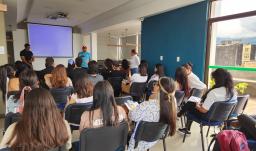 Docentes ocasionales y de cátedra obtendrán formalización laboral y beneficios sociales