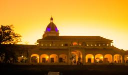 La Plaza de mercado de Mompox es uno de las principales atracciones en la ciudad además de ser parte del patrimonio arquitectónico.