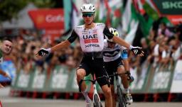 ¡Cero y van dos! Juan Ayuso volvió a ganar en La Vuelta 2025