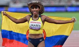 Medalla de bronce para Natalia Linares. / Foto: AFP.