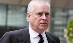 Británicos celebran el fin del "príncipe Andrés", marcado por el escándalo Epstein