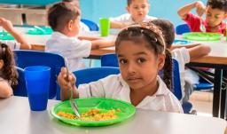 ​​​Más de 8 mil niños, niñas y adol​escentes de Sahagún (Córdoba) se benefician con el programa de alimentación del Gobierno.​