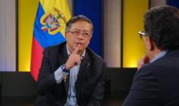 Presidente cuestiona la legalidad de la decisión de la CRC 