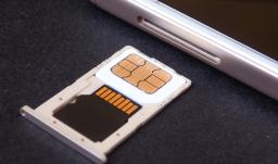 Investigan a Tigo, Claro, Movistar y WOM por fallas que habrían facilitado fraudes con la reposición de tarjetas SIM 