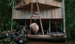 Colombia y Brasil destruyen 14 máquinas de minería ilegal en operación conjunta en la Amazonía