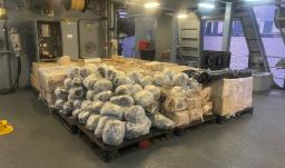 El buque ARC Victoria partió desde Cartagena con alimentos, combustibles y agua para apoyar a las comunidades cubanas afectadas. La misión llegará el 6 de noviembre a Cuba. 