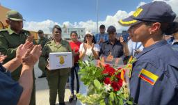 Kits de alimentos, y de aseo, juegos de sábanas y toldillos hacen parte de la ayuda entregada por Colombia para apoyar a familias afectadas en ambos países caribeños, afectadas por el huracán Melissa. 