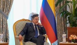 El primer mandatario afirmó que no permitirá usar territorio colombiano para una invasión en Venezuela y llamó a resolver el conflicto del vecino país de forma pacífica. 