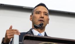 'La denuncia del senador Alejandro Chacón se atiende con absoluta prioridad y rigor institucional': ministro Pedro Sánchez 