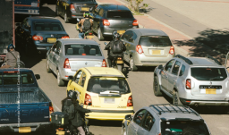 El alcalde, Carlos Fernando galán informó que el pico y placa se mantiene, exceptuando el viernes 26 de diciembre de 2025 y 2 de enero de 2026, donde no habrá restricciones. 