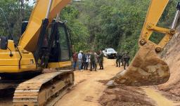 Ejército y Alcaldía de Rovira mejoran 24 km de vía rural en beneficio de más de 4.000 habitantes del Tolima 