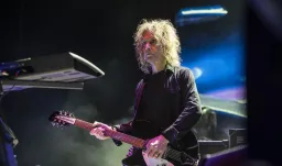 Falleció Perry Bamonte, guitarrista y teclista de The Cure, a los 65 años.
