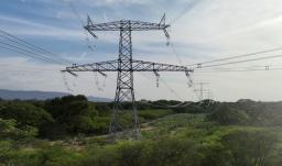 Colombia suspende exportaciones de electricidad a Ecuador