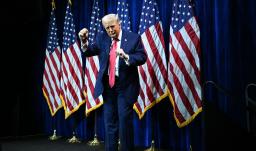 Trump contempla una destitución si su partido pierde elecciones.