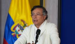 Petro sobre el formulario E14. / Foto: Presidencia.