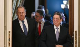 Canciller Bruno Rodríguez en el Kremlin. / Foto: AFP.