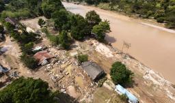 Gobierno interviene en Lebrija tras creciente del río que dejó un muerto y decenas de familias afectadas