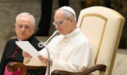 Papa León XIV pidie oraciones por víctimas de inundaciones.