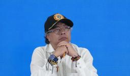 Presidente Petro denuncia ofensiva para tumbar el Salario Vital.