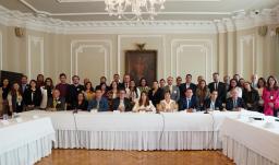 Se han invertido más de 45 mil millones para indemnizar víctimas, gracias a la entrega de bienes de firmantes de paz