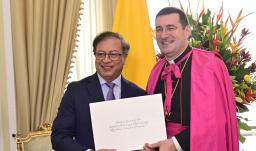 Nuncio apostólico, Paolo Rudelli, asciende en el vaticano