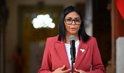 Delcy Rodríguez celebra el levantamiento de sanciones de EE.UU. como señal de normalización bilateral