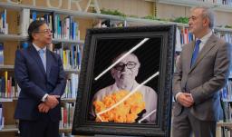 Colombia donó a Barcelona fotografía de Gabriel García Márquez