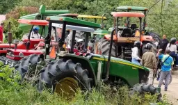 Déficit comercial de Colombia cae un tercio: Petro