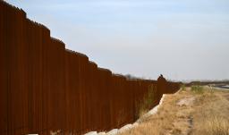Muro en la frontera de EE.UU y México. / Foto: AFP.
