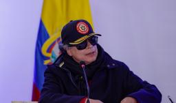 Noboa le está entregando la frontera a la mafia: Petro sobre Ecuador.