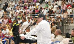 Petro democratiza el acceso a la carrera diplomática en Colombia