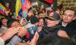 Petro insta a marchar el Primero de Mayo y promover Constituyente