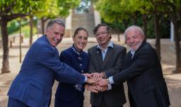 Petro: paz en Medio Oriente abre la puerta a la descarbonización