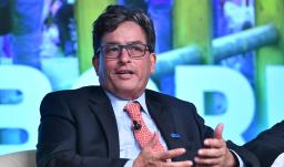 Reaparece Carrasquilla pidiendo un "sustico fiscal" para Colombia