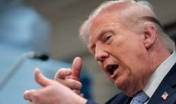 Trump arremete contra la OTAN: "recuerden Groenlandia".