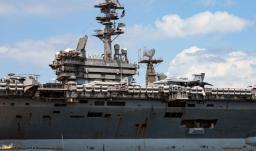 Portaaviones USS Nimitz en Ecuador. / Foto: AFP.