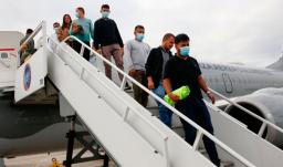 Colombianos deportados. / Foto: Fuerza Aeroespacial Colombiana.
