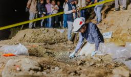 Justicia tras 24 años de olvido: JEP entrega el cuerpo de la séptima víctima hallada en La Escombrera de Medellín
