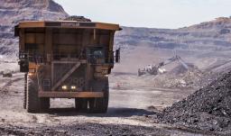 Exportación ilegal de oro: Petro propone reforma minera