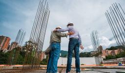 Petro deja en marcha 108 obras universitarias en 23 departamentos