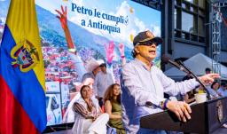 Presidente Petro acudirá a la CPI si la Fiscalía no actúa