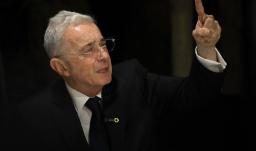 Fiscalía niega aplazamiento y deja en firme indagatoria contra Álvaro Uribe Vélez