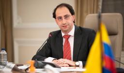 José Manuel Restrepo desmiente versión sobre supuesto decreto para retirar a funcionarios pensionados