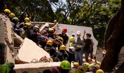Voluntarios y rescatistas: los héroes de la emergencia tras el terremoto