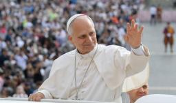 Cirugía del papa León XIV termina con éxito: le extirparon un nódulo del pulmón