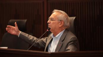 "Día sin IVA es pésimo negocio para el Estado y los empresarios": minHacienda